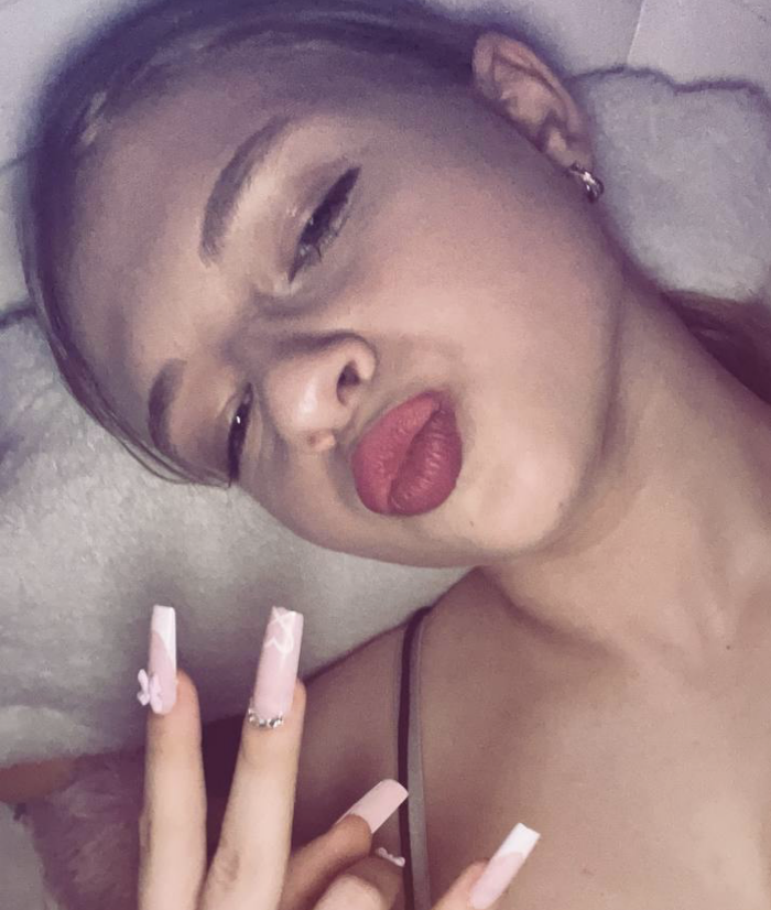 @annichkahot